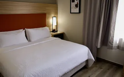 Photo 5 - Candlewood Suites Harrisonburg by IHG