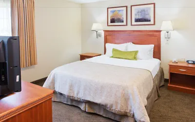 Photo 3 - Candlewood Suites Medford by IHG