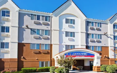 Photo 2 - Candlewood Suites Medford by IHG