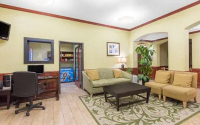 Photo 2 - Hawthorn Extended Stay by Wyndham Corpus Christi Padre Is