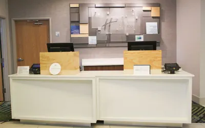 Photo 2 - Holiday Inn Express & Suites Martinsville by IHG