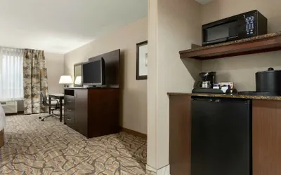 Photo 5 - Holiday Inn Hotel & Suites Williamsburg-Historic Gateway by IHG
