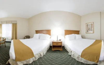 Photo 3 - Holiday Inn Express Hotel & Suites Sylacauga by IHG