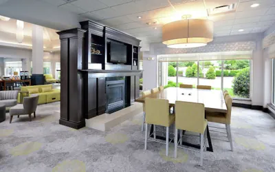 Photo 4 - Hilton Garden Inn Greensboro