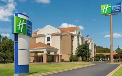 Photo 2 - Holiday Inn Express & Suites McAlester by IHG
