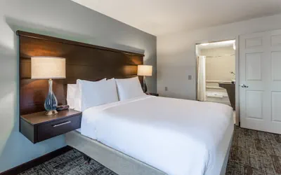 Photo 5 - Staybridge Suites Davenport by IHG
