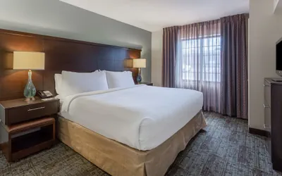 Photo 4 - Staybridge Suites Davenport by IHG