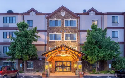 Photo 2 - Staybridge Suites Davenport by IHG