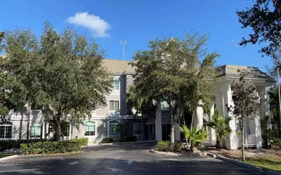 Hotel Flamingo Inn & Suites Vero Beach I-95