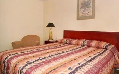 Photo 2 - Days Inn by Wyndham Jasper TX
