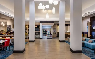 Photo 4 - Hilton Garden Inn West Palm Beach Airport