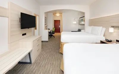 Photo 3 - Holiday Inn Express & Suites Burleson/Ft. Worth by IHG
