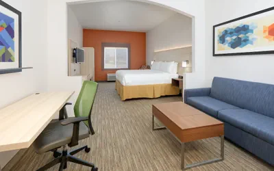 Photo 5 - Holiday Inn Express & Suites Burleson/Ft. Worth by IHG