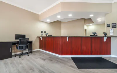 Photo 5 - Sleep Inn & Suites Newport News City Center Area