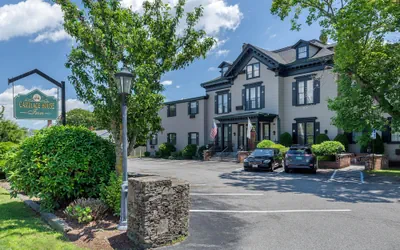 The Carriage House Inn Newport