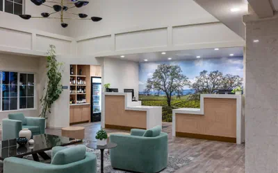 Photo 3 - La Quinta Inn & Suites by Wyndham Paso Robles