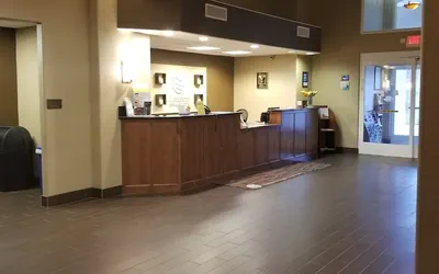 Photo 3 - Comfort Inn & Suites Galt - Lodi North