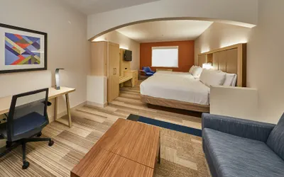 Photo 3 - Holiday Inn Express Hotel & Suites Medford-Central Point by IHG