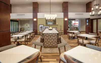 Photo 2 - Hampton Inn & Suites Mobile Providence Park/Airport