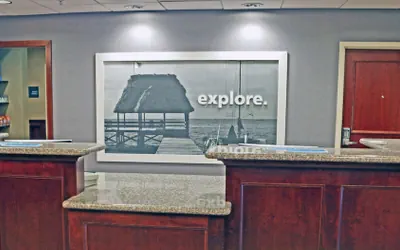 Photo 2 - Hampton Inn & Suites Norfolk-Airport