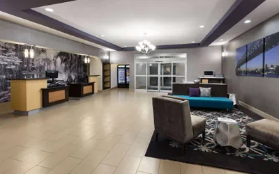 Photo 3 - La Quinta Inn & Suites by Wyndham Houma