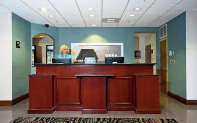 Photo 4 - Hampton Inn & Suites Ft. Pierce