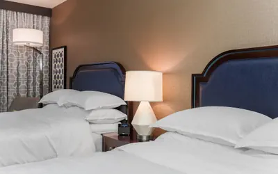 Photo 3 - Sheraton Tarrytown Hotel