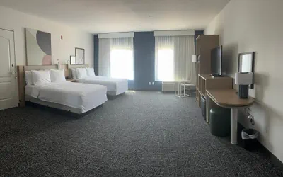 Photo 5 - Spark by Hilton Redlands