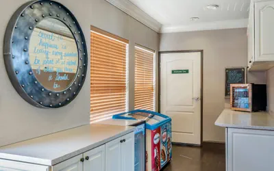 Photo 3 - Elizabeth Oceanfront Suites, an Ascend Collection Hotel