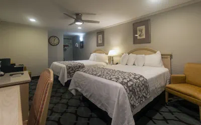 Photo 3 - Atrium Inn