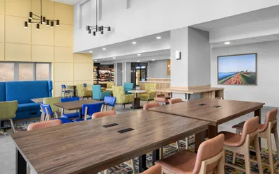Photo 3 - Hampton Inn & Suites Moline-Quad City Int'l Aprt