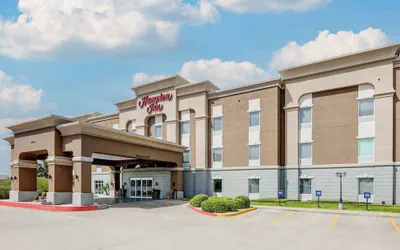 Photo 2 - Hampton Inn Kingsville