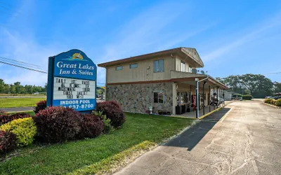 Photo 2 - Great Lakes Inn and Suites