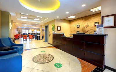 Photo 2 - Comfort Inn Near Quantico Main Gate North