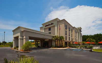 Photo 2 - Hampton Inn Moss Point Pascagoula