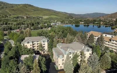 Photo 2 - Sheraton Lakeside Terrace Villas at Mountain Vista, Avon, Vail Valley