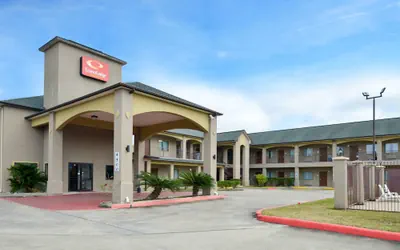 Photo 2 - Econo Lodge Inn & Suites Port Arthur near Sabine Pass