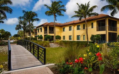 Photo 4 - Naples Bay Resort & Marina