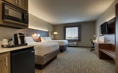 Photo 5 - Holiday Inn Express Hotel & Suites Vernon College Area by IHG