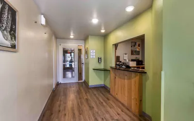 Photo 4 - Extended Stay America Select Suites - Lubbock - South
