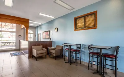 Photo 4 - Rodeway Inn St George North - Near Pioneer Park