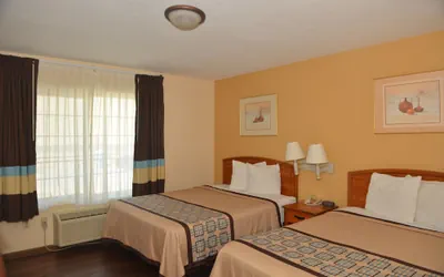 Photo 4 - Northgate Motel