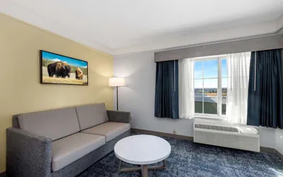Photo 2 - SureStay Plus Hotel by Best Western Billings