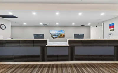 Photo 3 - SureStay Plus Hotel by Best Western Billings
