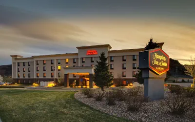 Photo 2 - Hampton Inn & Suites Denver Littleton