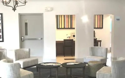 Photo 3 - Holiday Inn Express Venice by IHG