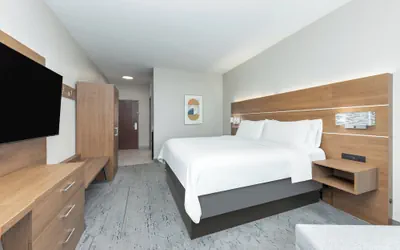 Photo 4 - Holiday Inn Express Hotel & Suites Athens by IHG