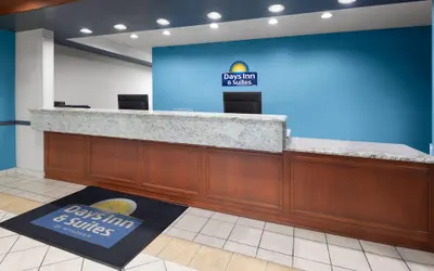 Photo 4 - Days Inn & Suites by Wyndham Seaford