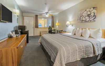 Photo 5 - Resort City Inn Coeur d'Alene