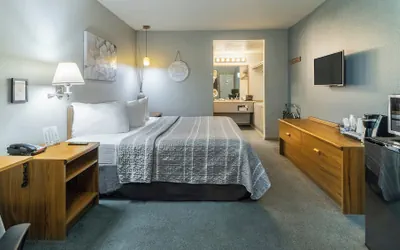 Photo 2 - Resort City Inn Coeur d'Alene